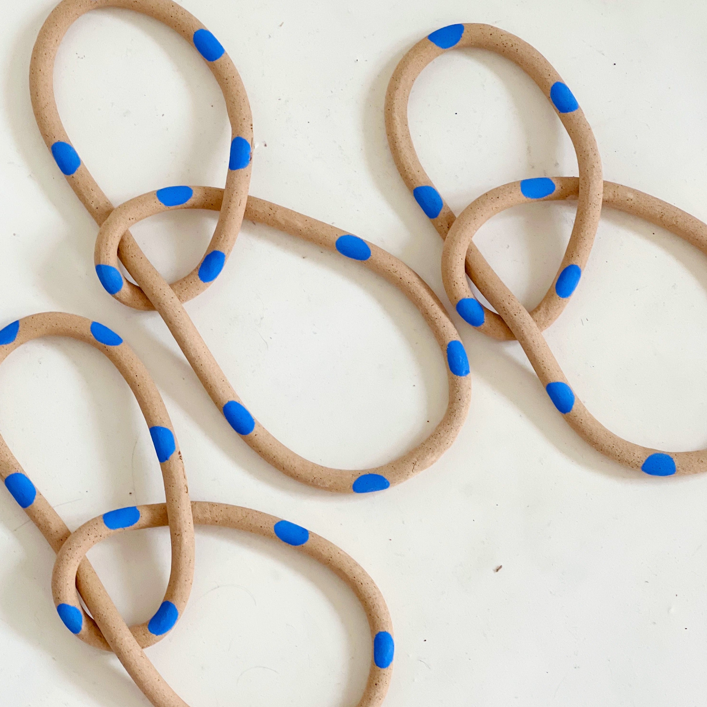 Clay Object 01 - blue polka dot Loop