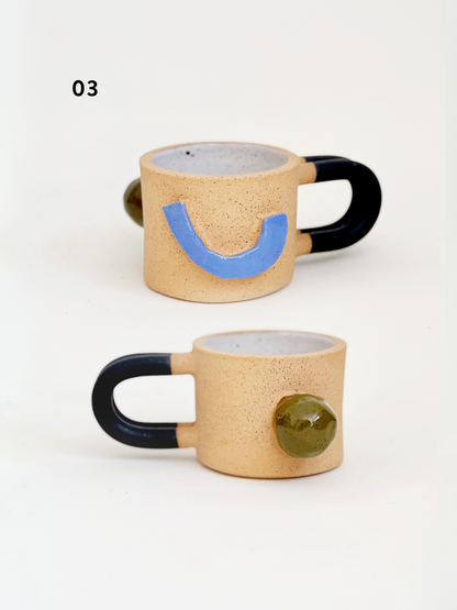 COLOR PAUSE sculptural mugs and vessels