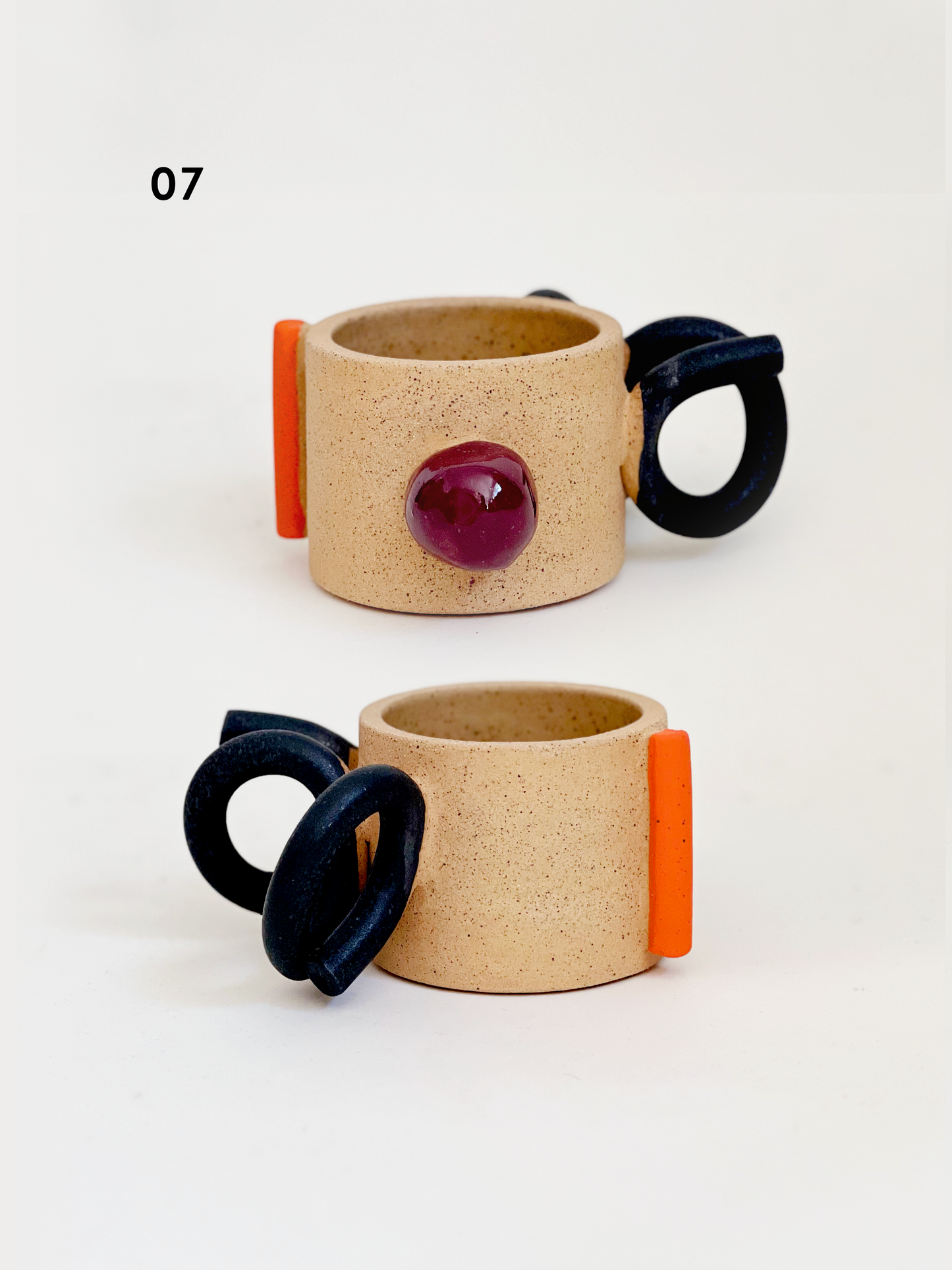 COLOR PAUSE sculptural mugs and vessels