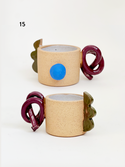 COLOR PAUSE sculptural mugs and vessels