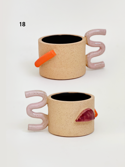COLOR PAUSE sculptural mugs and vessels