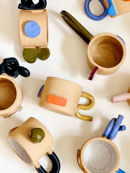 COLOR PAUSE sculptural mugs and vessels