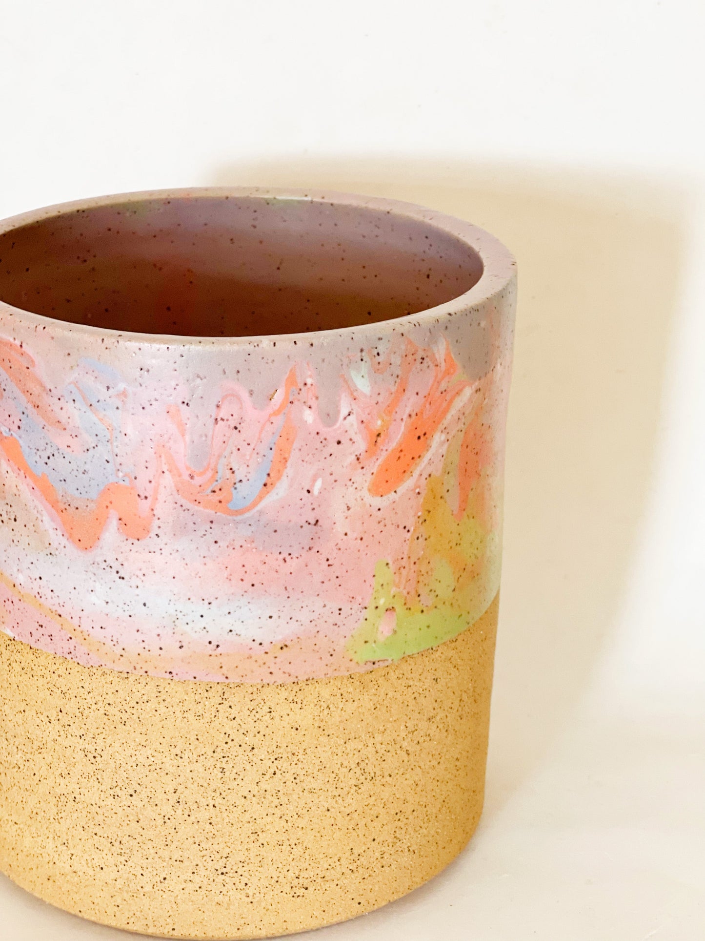 6" Half Rainbow Marbled on Speckled Planter