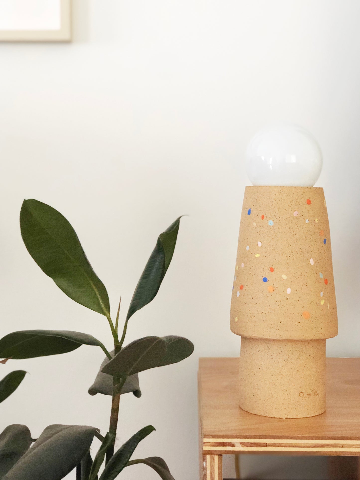 Sprinkles on Speckle Table Lamp